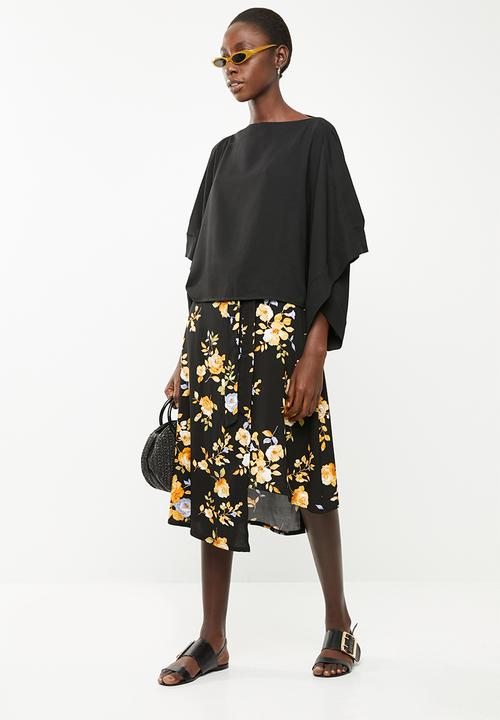 Superbalist - Cold shoulder scarf top - black