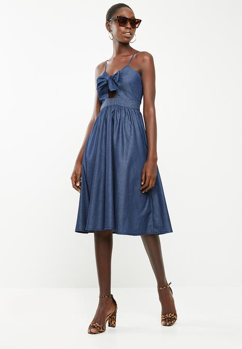 Superbalist - Tie front denim dress - blue