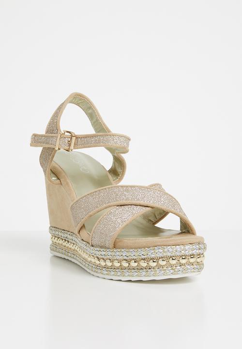 Miss Black - Jaiden wedges - beige