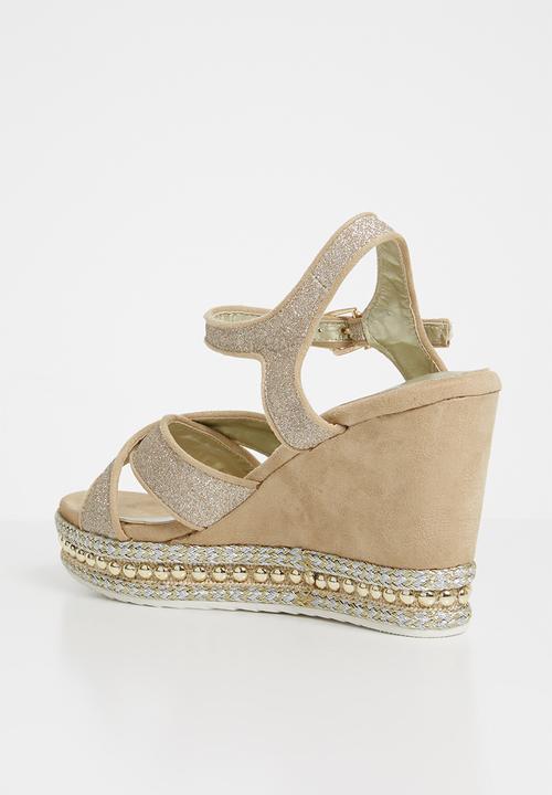Miss Black - Jaiden wedges - beige