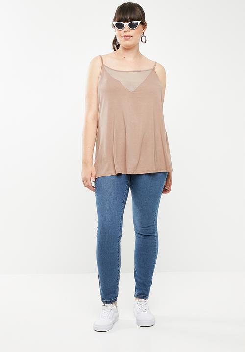 STYLE REPUBLIC PLUS - Mesh inset cami - neutral