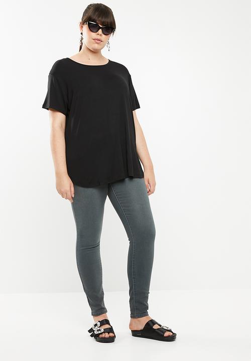 STYLE REPUBLIC PLUS - Basic t-shirt - black