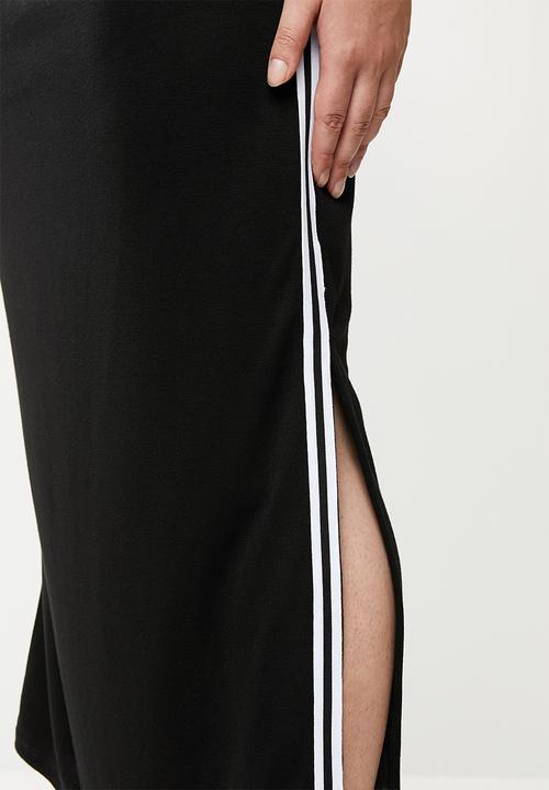 STYLE REPUBLIC PLUS - Maxi skirt with slits - black