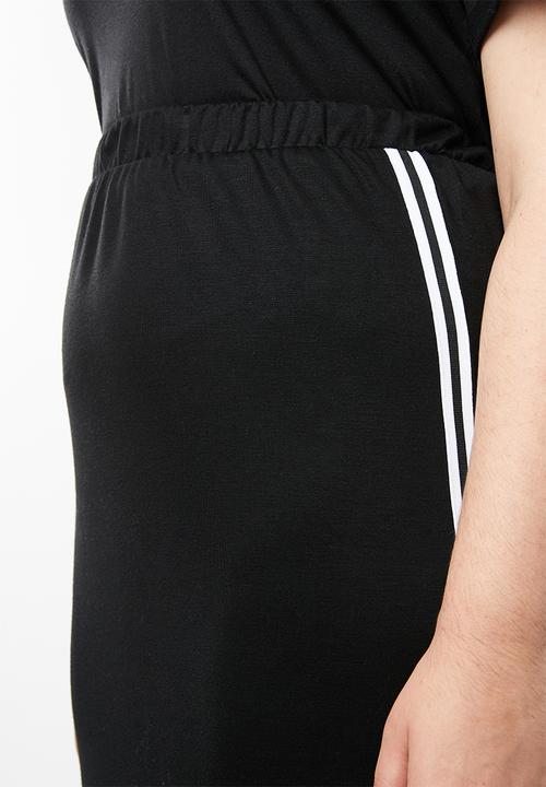 STYLE REPUBLIC PLUS - Maxi skirt with slits - black