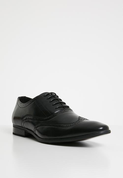 Superbalist - Martin brogue - black