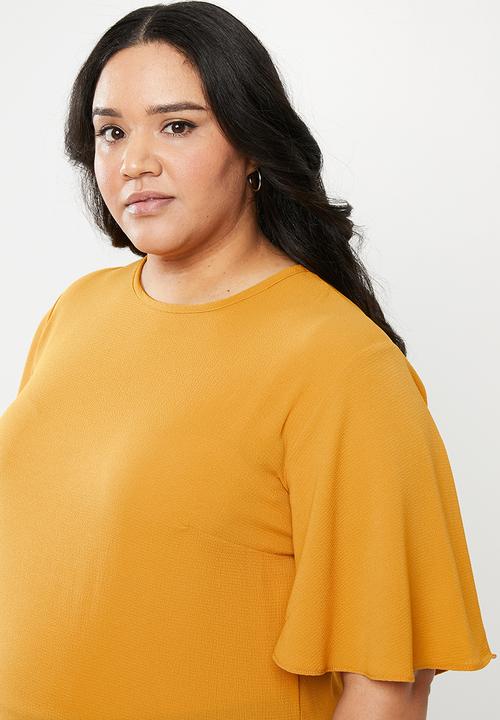 edit Plus - Flutter sleeve blouse - yellow
