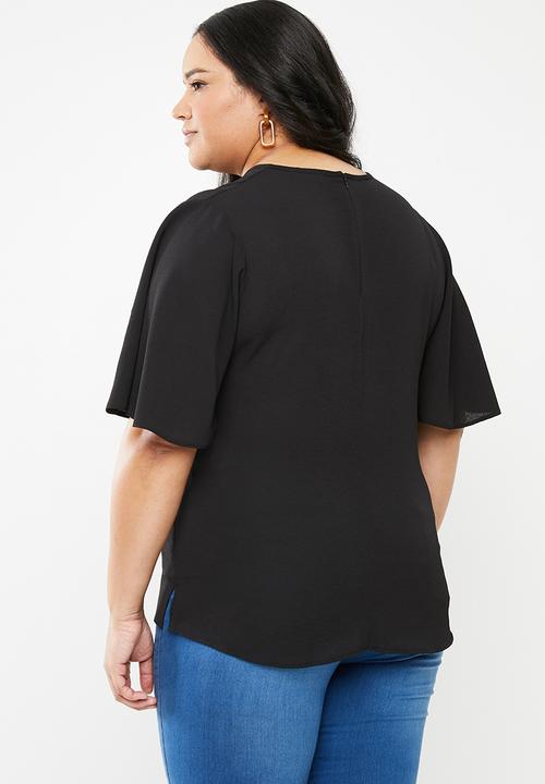 edit Plus - Flutter sleeve blouse - black