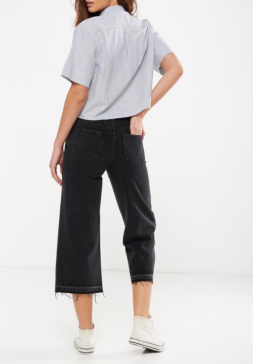 Cotton On - Mid rise wide leg cropped jeans - black