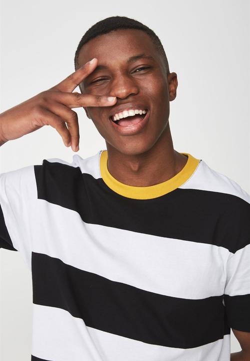 Cotton On - Downtown loose fit tee - black & white 