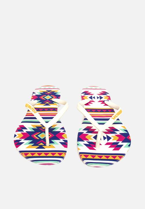 salvatos flip flops