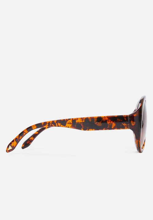Superbalist - Hugh aviator sunglasses - brown 