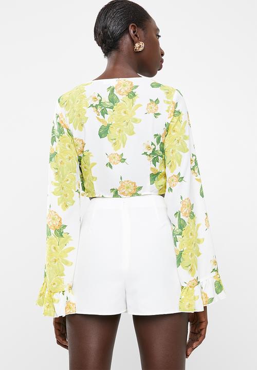 Missguided - Twist front flare sleeve crop top floral - multi