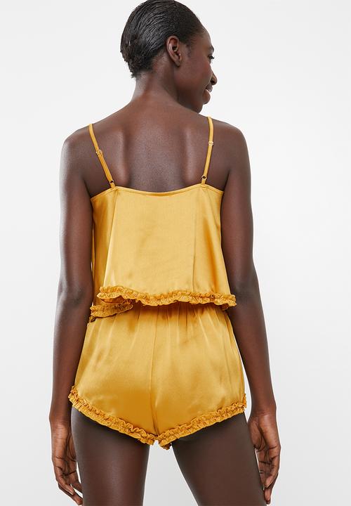 Missguided - Ruffle satin cami pyjama short set - yellow