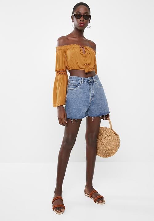 Missguided - Crochet sleeve milkmaid crop top - mustard