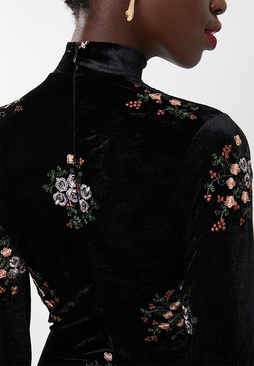 Missguided - Embroidered velvet high neck mini dress - black