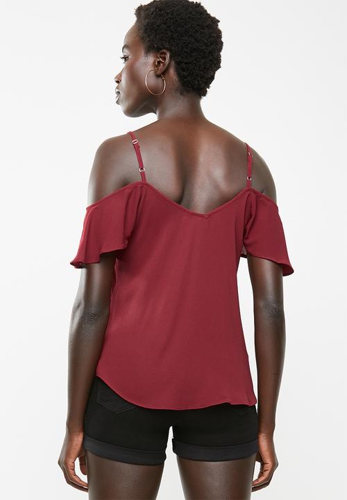 Revenge - Cold Shoulder Top - red