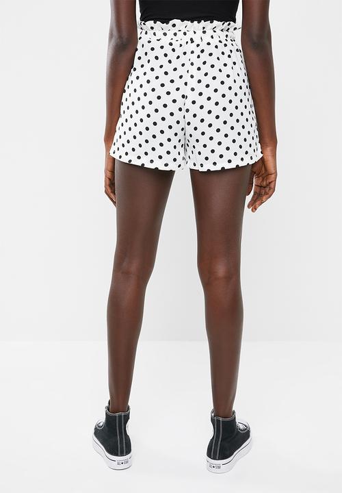 Missguided - Polka dot paperbag waist short - white