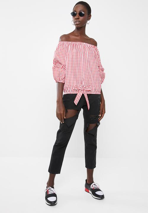 Revenge - Off-shoulder check top - red