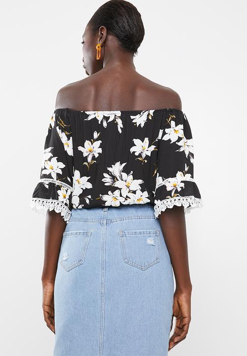 Revenge - Crochet detail top - black