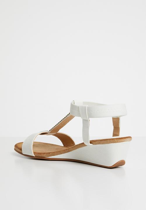 Butterfly Feet - Faye wedge heel - white