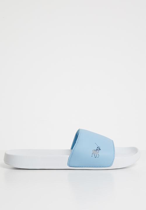 pale blue flip flops