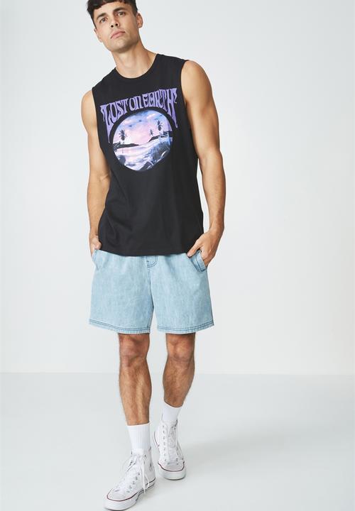Cotton On - Tbar lost on earth muscle - black