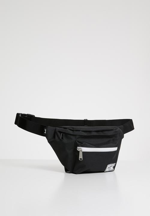 Herschel Supply Co. - Seventeen hip pack - black