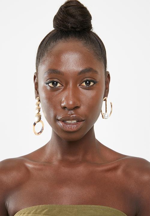 Superbalist - Meghan mismatched earrings - gold