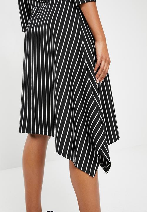 Superbalist - Twist front midi dress - black & white