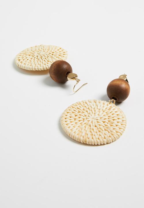 Superbalist - Katie raffia circle earrings - cream & brown