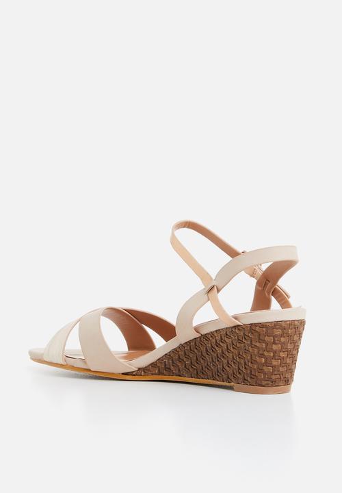 Butterfly Feet - Nalayka wedge heel - pale pink