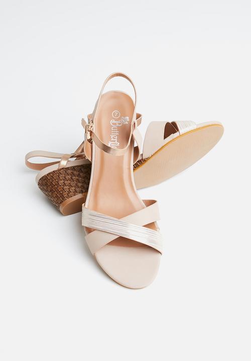 Butterfly Feet - Nalayka wedge heel - pale pink