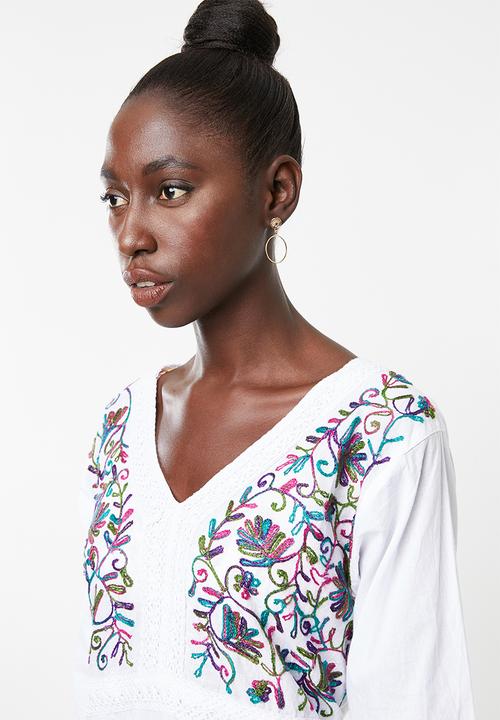 Lithe - Embroidered kaftan 1 - pink