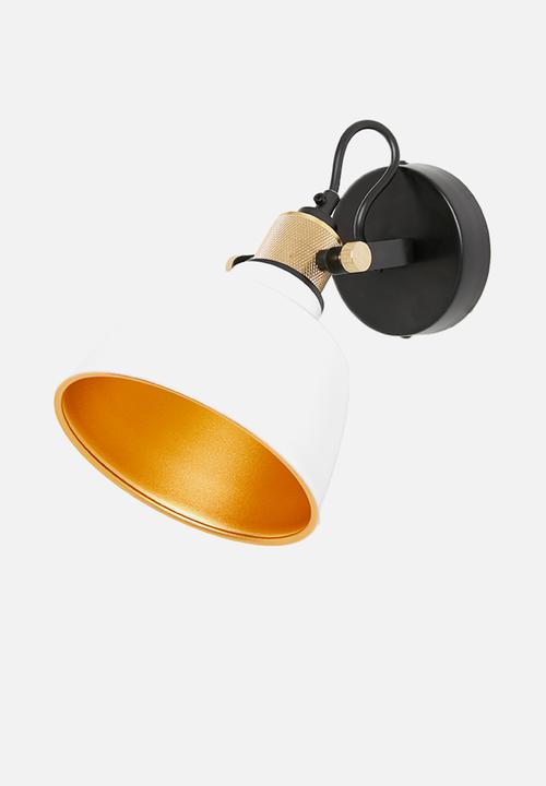 Sixth Floor - Brooklyn wall light - white