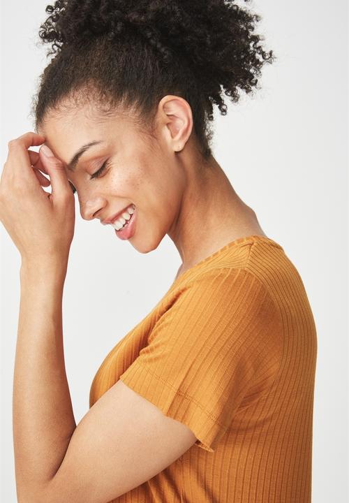 Cotton On - Elisa scoop neck rib tee - mustard