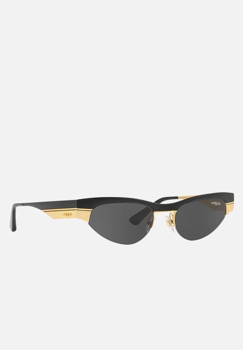 Vogue Eyewear - Gigi Hadid-VO4105S sunglasses - matte black/brushed gold