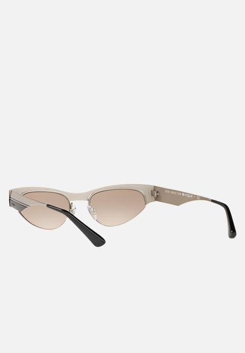 Vogue Eyewear - Gigi Hadid-VO4105S sunglasses - brushed silver/black