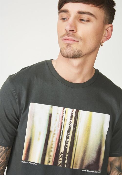 Cotton On - Paranormal Tbar tee  - green