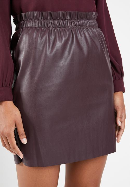 Vero Moda - Riley ruffle short skirt - burgundy