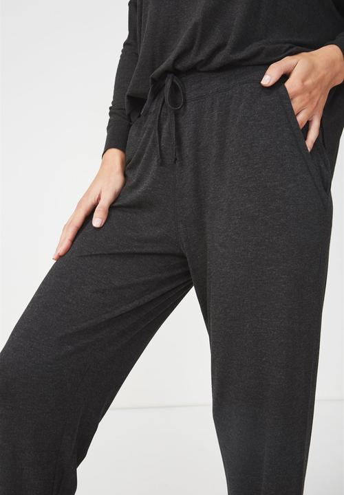 Cotton On - Sleep recovery relaxed pant - black 