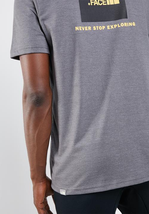 The North Face - Red box tee - grey