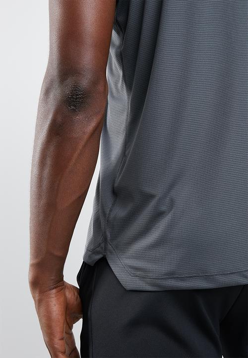 ASICS - Silver SS top - grey