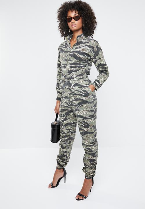 Missguided - Camo utility jumpsuit - multi