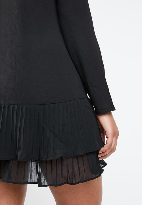 Missguided - Pleated hem long sleeve shift dress - black
