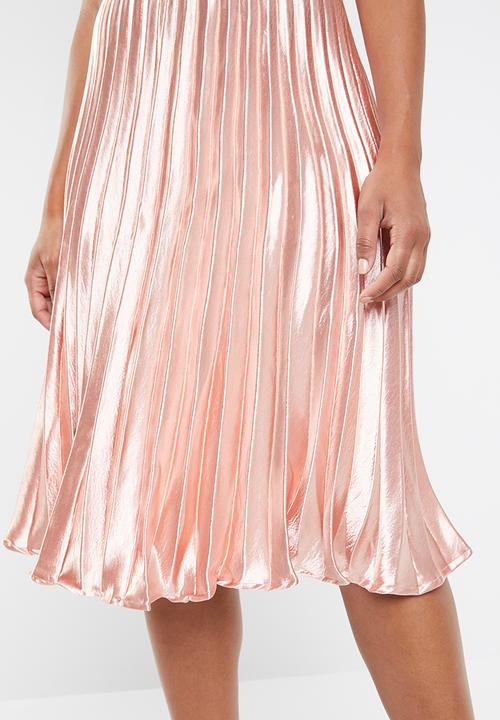 Missguided - Hammered satin pleated midi skirt - pink