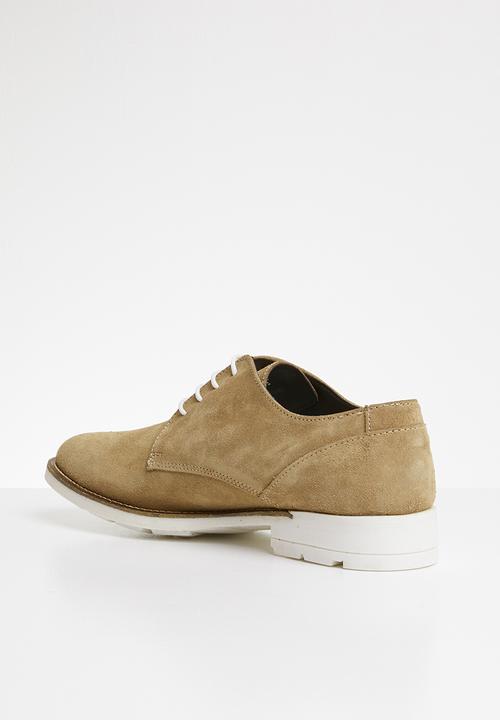 Superbalist - Chunky sole suede derby - stone