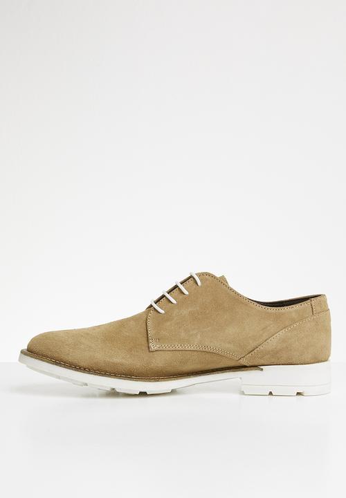 Superbalist - Chunky sole suede derby - stone