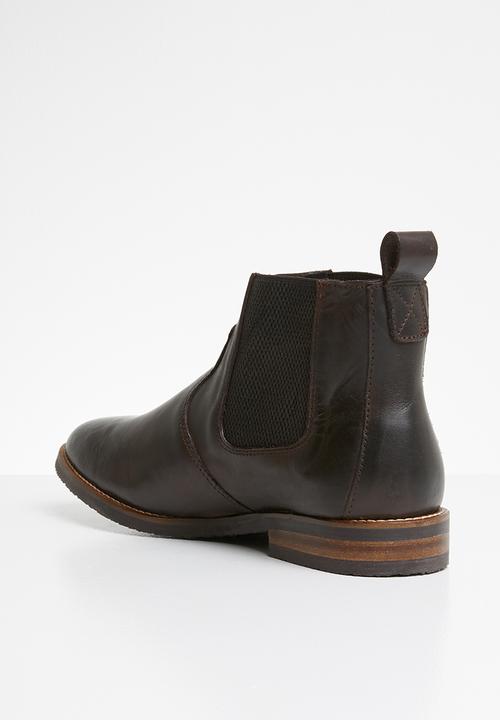 Superbalist - Cameron leather chelsea boot - brown