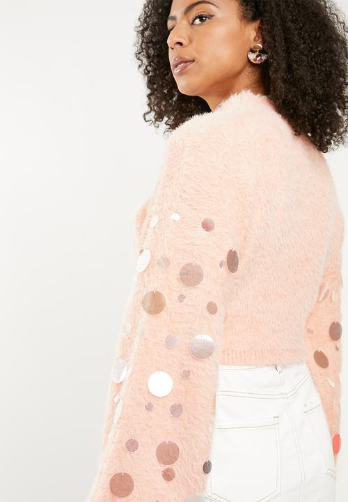 Missguided - Disc sequin fluffy cropped long sleeve jumper - pink