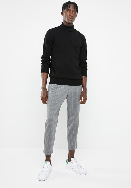 Superbalist - Basic roll neck slim fit knit - black